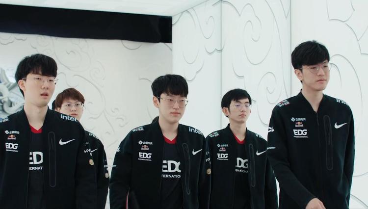 间深厚的感 间深厚的感