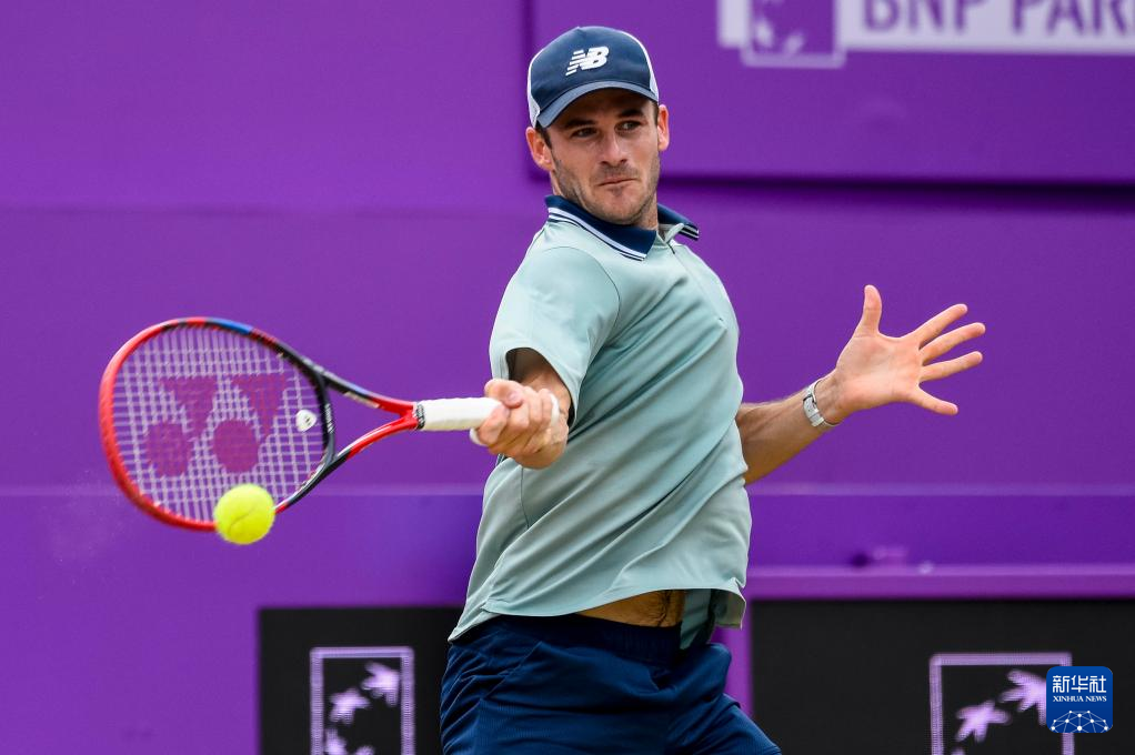 向跑动与前 向跑动与前